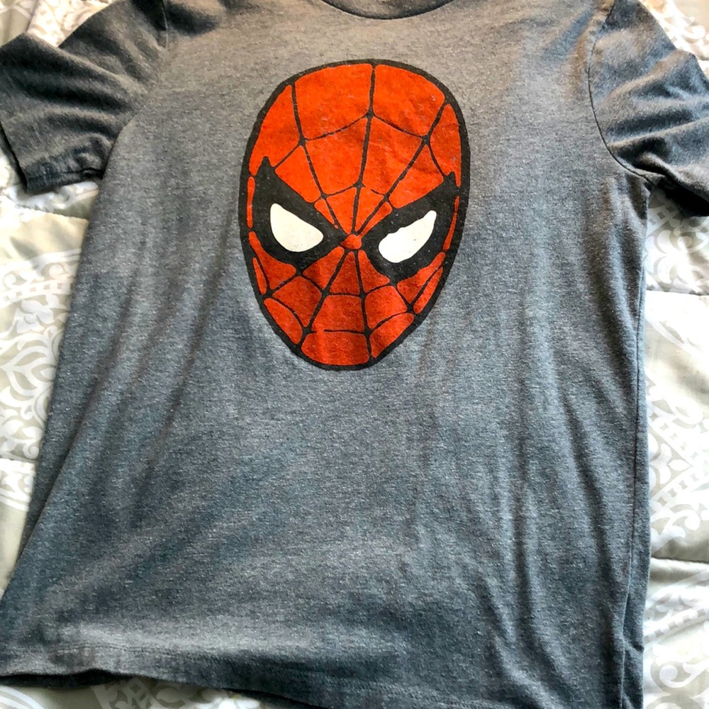 Cute shirt, cozy, never worn